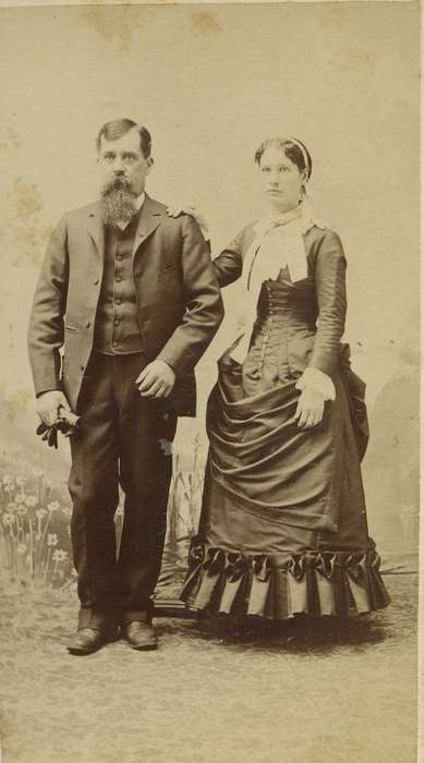 hoop skirt, man, woman, IA, beard, Olsson, Ann and Jons, Iowa History, history of Iowa, Iowa, couple, bow, lace, dress, Portraits - Group