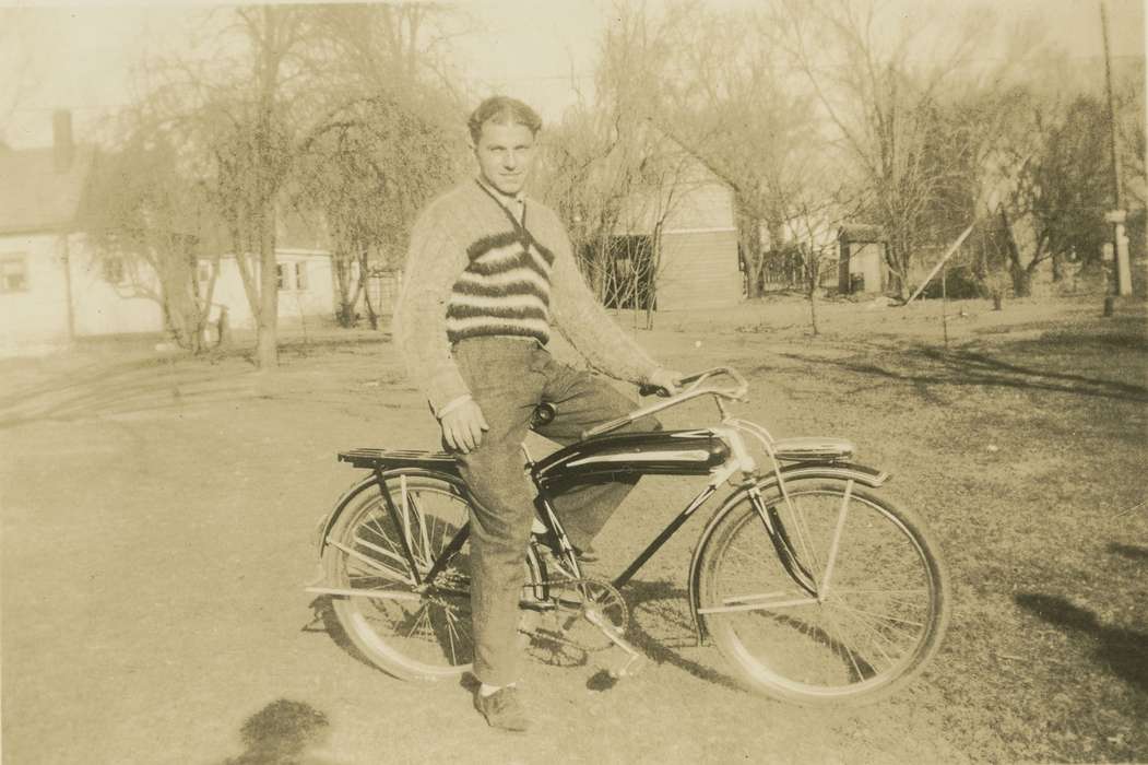 Iowa History, bicycle, Iowa, Portraits - Individual, Lemberger, LeAnn, Outdoor Recreation, bike, Cities and Towns, Ottumwa, IA, history of Iowa