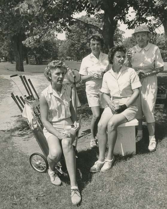 Freeman, Marie, Outdoor Recreation, history of Iowa, golf, Cedar Rapids, IA, Iowa, Iowa History, Portraits - Group