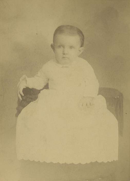 cabinet photo, baby, Iowa History, Olsson, Ann and Jons, Iowa, Portraits - Individual, history of Iowa, Grand Junction, IA, Children, lace