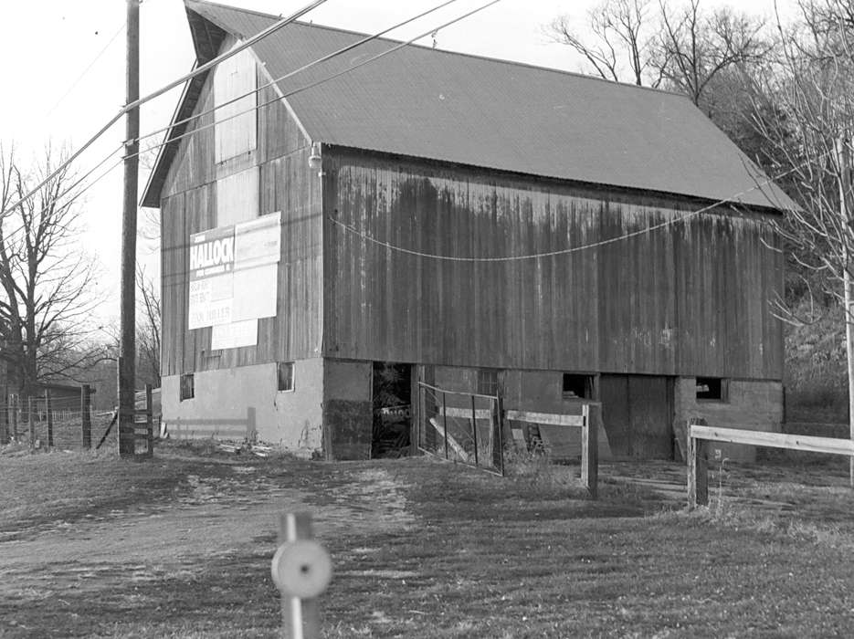 Barns, Iowa, sign, Farley, IA, Iowa History, Scherrman, Pearl, history of Iowa, Farms
