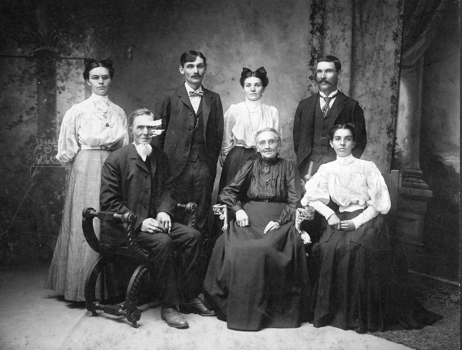 Portraits - Group, long skirt, sack coat, man, Iowa History, woman, hair bow, Mason City, IA, Brockmeyer, Janet, family, blouse, history of Iowa, Iowa, Families, beard
