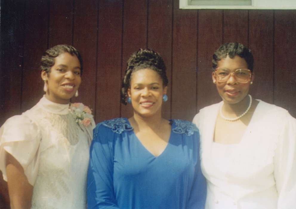 Portraits - Group, pearls, hairstyle, earrings, glasses, Moore, Mildred, Iowa History, People of Color, IA, flowers, african american, history of Iowa, dress, Iowa