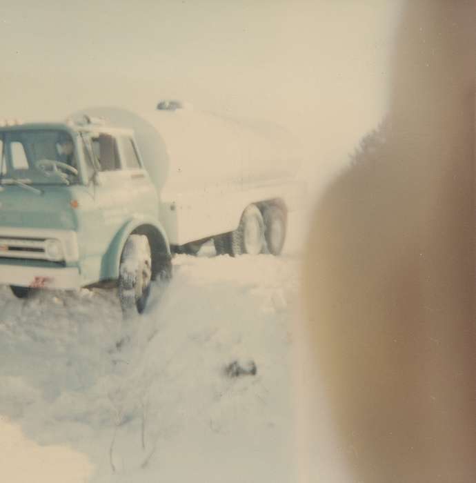 Winter, history of Iowa, dairy, Gaede, Russell, Sumner, IA, milk, Iowa, truck, Iowa History, snow, Labor and Occupations, Motorized Vehicles, Wrecks