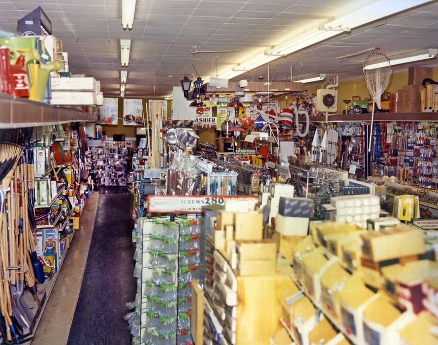 hardware store, history of Iowa, Ottumwa, IA, Iowa History, Businesses and Factories, Lemberger, LeAnn, store, Iowa