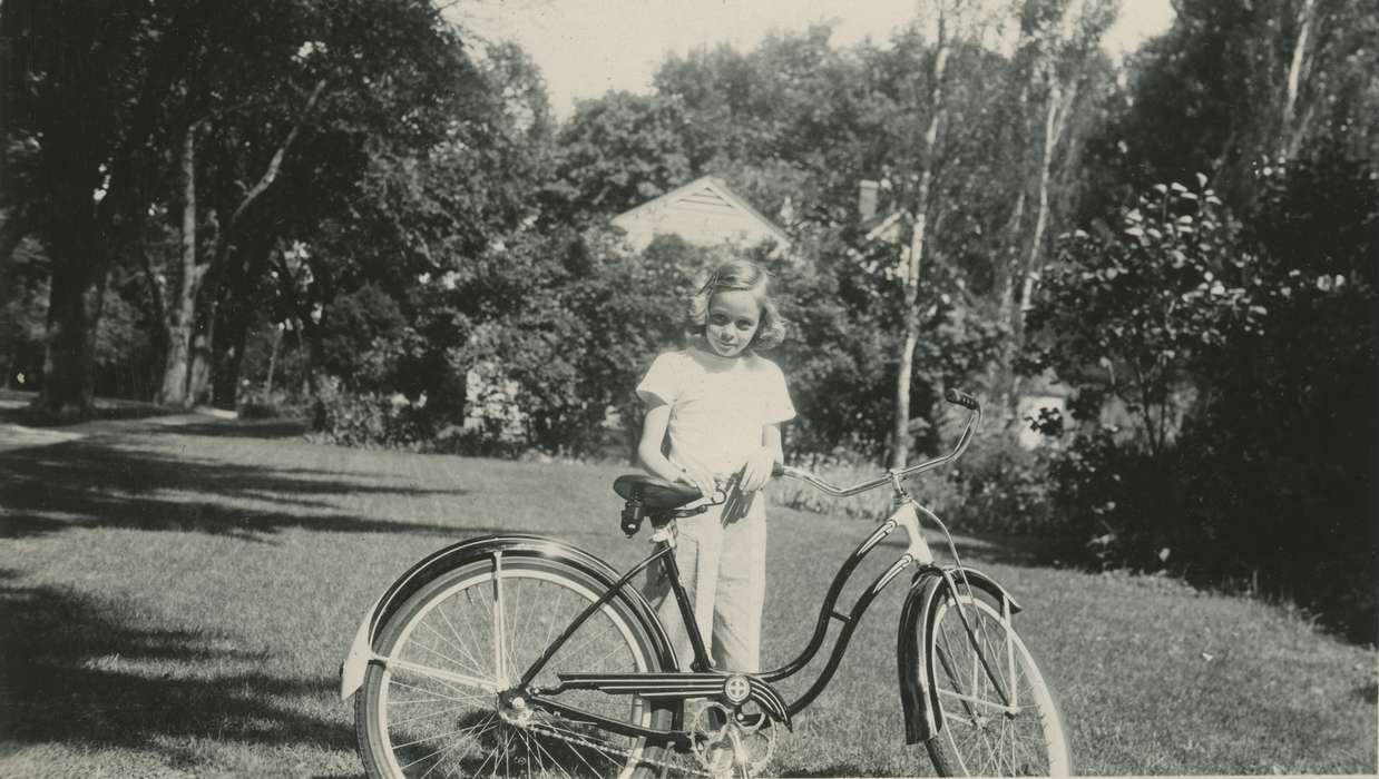 McMurray, Doug, Iowa History, bicycle, girl, Iowa, Portraits - Individual, Outdoor Recreation, Webster City, IA, Leisure, Children, bike, history of Iowa