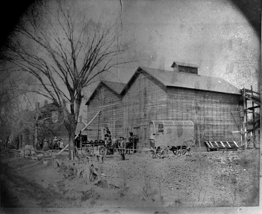 Barns, Iowa, Businesses and Factories, ice, horse, Labor and Occupations, wagon, Iowa History, Ottumwa, IA, Cities and Towns, Lemberger, LeAnn, history of Iowa, Animals