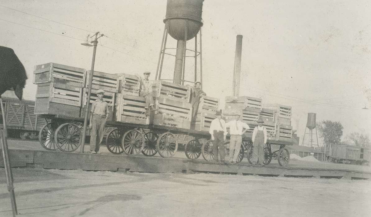 McMurray, Doug, Webster City, IA, Iowa History, crate, Businesses and Factories, hatchery, water tower, Labor and Occupations, wagon, history of Iowa, Portraits - Group, Iowa