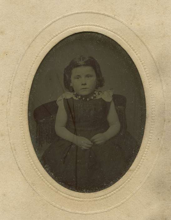 dress, Iowa History, Olsson, Ann and Jons, headband, girl, Iowa, Portraits - Individual, history of Iowa, necklace, Children, Burlington, IA