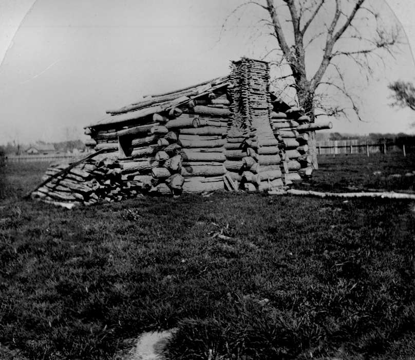 Iowa History, history of Iowa, log cabin, Iowa, Lemberger, LeAnn, cabin, Homes, Wapello County, IA, wood, chimney