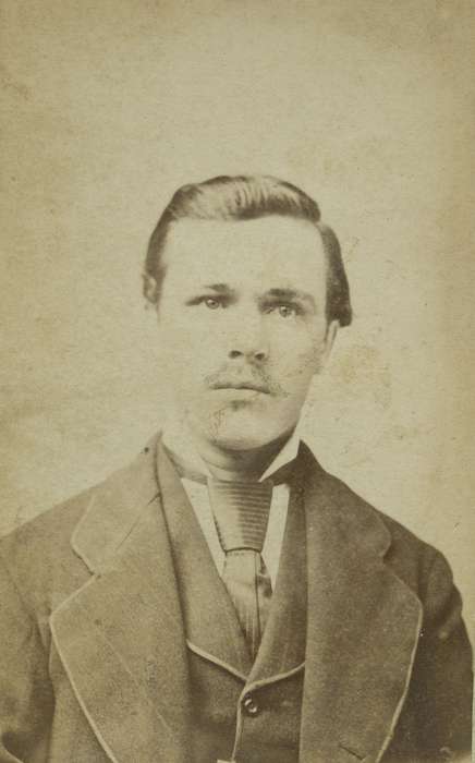 man, necktie, Iowa, Olsson, Ann and Jons, Portraits - Individual, IA, history of Iowa, Iowa History
