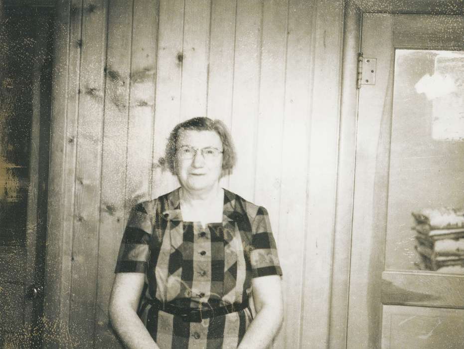 history, historic, Portraits - Individual, Iowa, Coon Rapids Enterprise, dress, ia, glasses, Photos