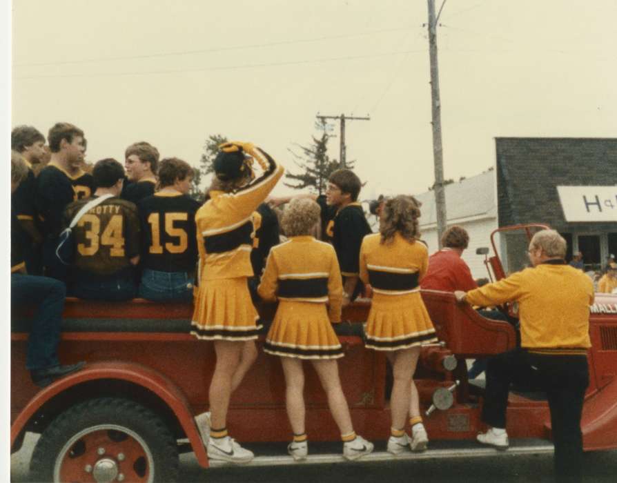 history of Iowa, Schools and Education, Children, Pauk, Theresa, Entertainment, parade, football players, Iowa, Iowa History, homecoming, cheerleaders, Mallard, IA
