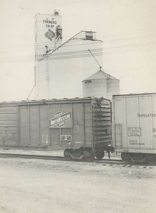 Waverly Public Library, rail car, Iowa History, Waverly, IA, grain bin, Iowa, history of Iowa, Businesses and Factories