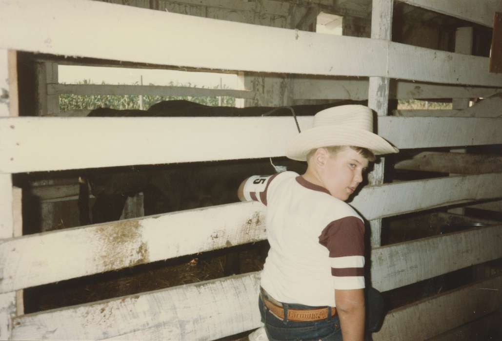 barn, Fairs and Festivals, Children, Delaware County, IA, cowboy hat, Iowa History, Harken, Nichole, Animals, cow, Iowa, history of Iowa, Portraits - Individual