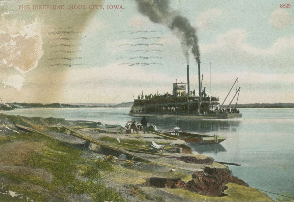 Motorized Vehicles, ia, river, IA, history, postcard, historic, Lakes, Rivers, and Streams, Olsson, Ann and Jons, Iowa, steam boat, United States, Sioux City, Photos, boat