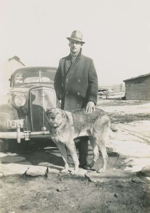coat, Iowa History, dog, Elderkin, Don, Animals, Iowa, history of Iowa, hat, Portraits - Individual, Motorized Vehicles, IA