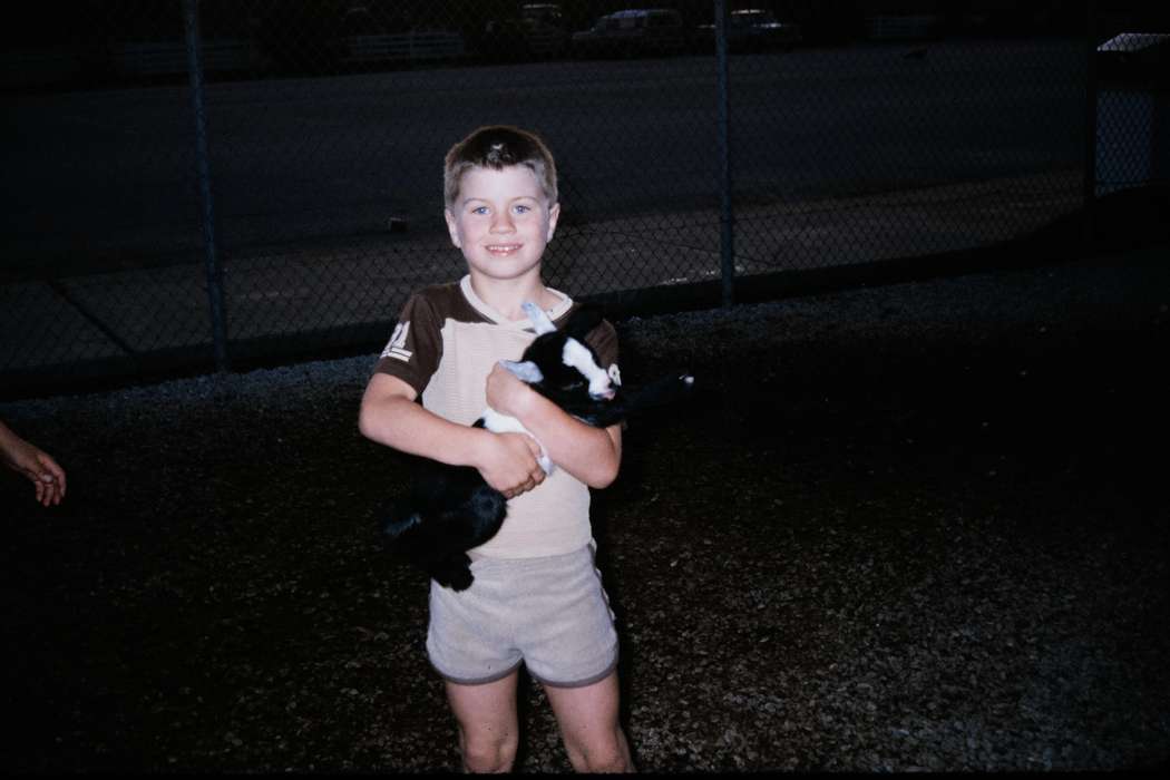 goat, historic, boy, petting zoo, history, missouri trip, school trip, Children, Iowa, Animals, MO, Schools and Education, second grade missouri trip, Coon Rapids Enterprise, ia, United States, Photos, Portraits - Individual