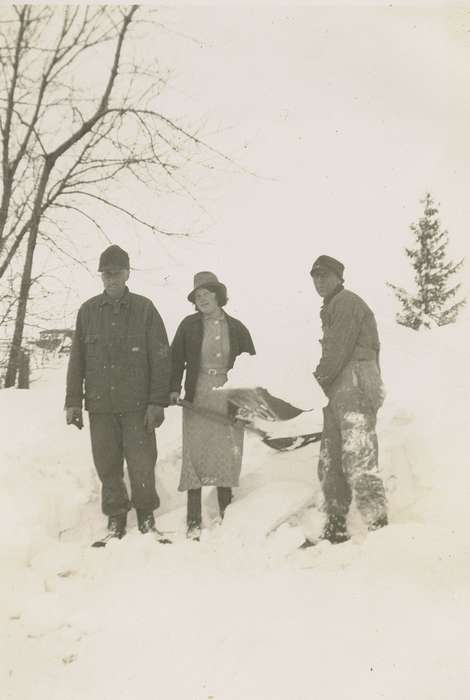Winter, shovel, IA, snow, Portraits - Group, history of Iowa, Hansen, Viola, Iowa History, hat, Iowa