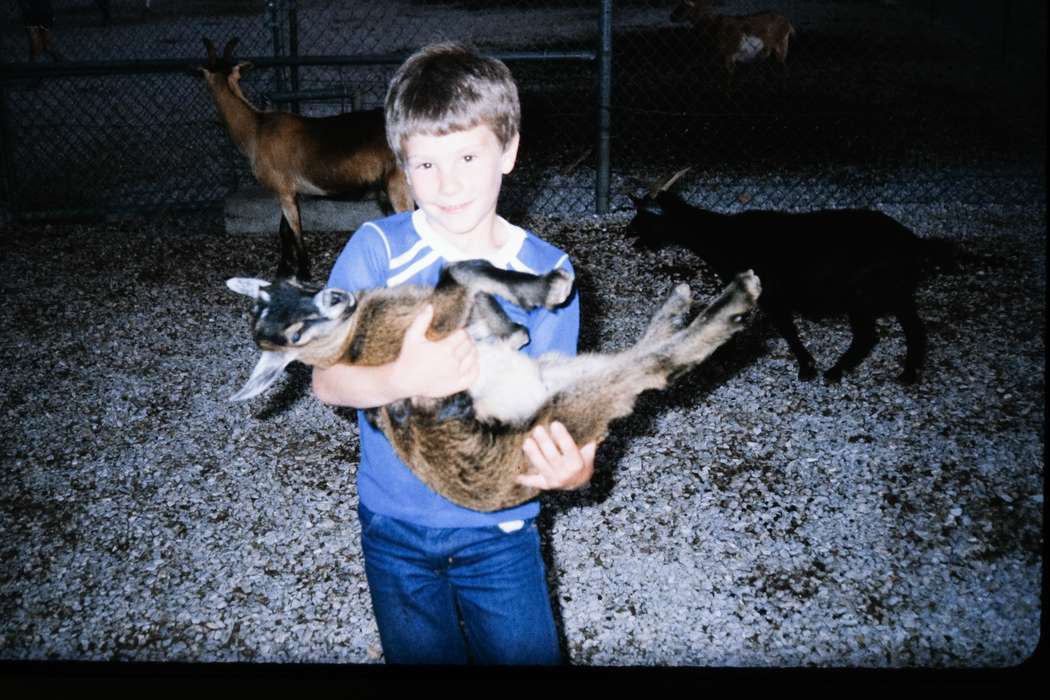 goat, MO, Schools and Education, second grade missouri trip, historic, petting zoo, history, school trip, Children, Iowa, Animals, Coon Rapids Enterprise, Photos, ia, United States, missouri trip, Portraits - Individual