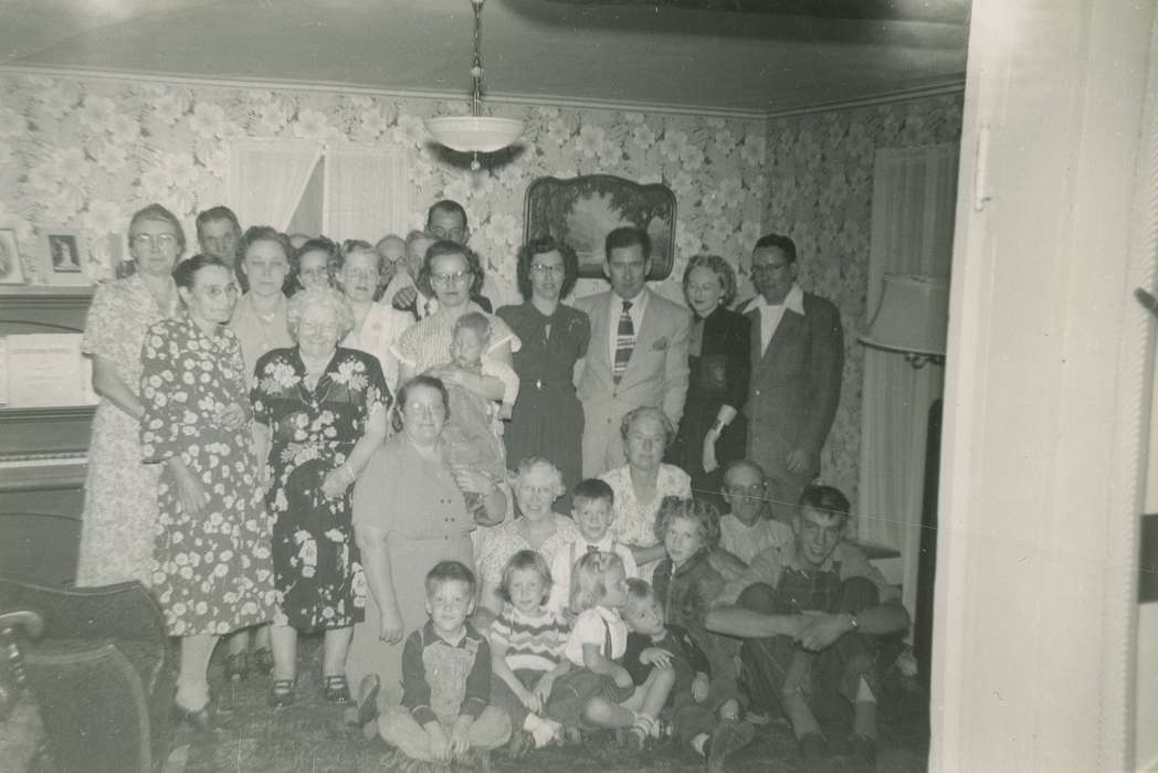 Families, Homes, IA, Portraits - Group, piano, Marks, Wanda, reunion, history of Iowa, Iowa History, Iowa