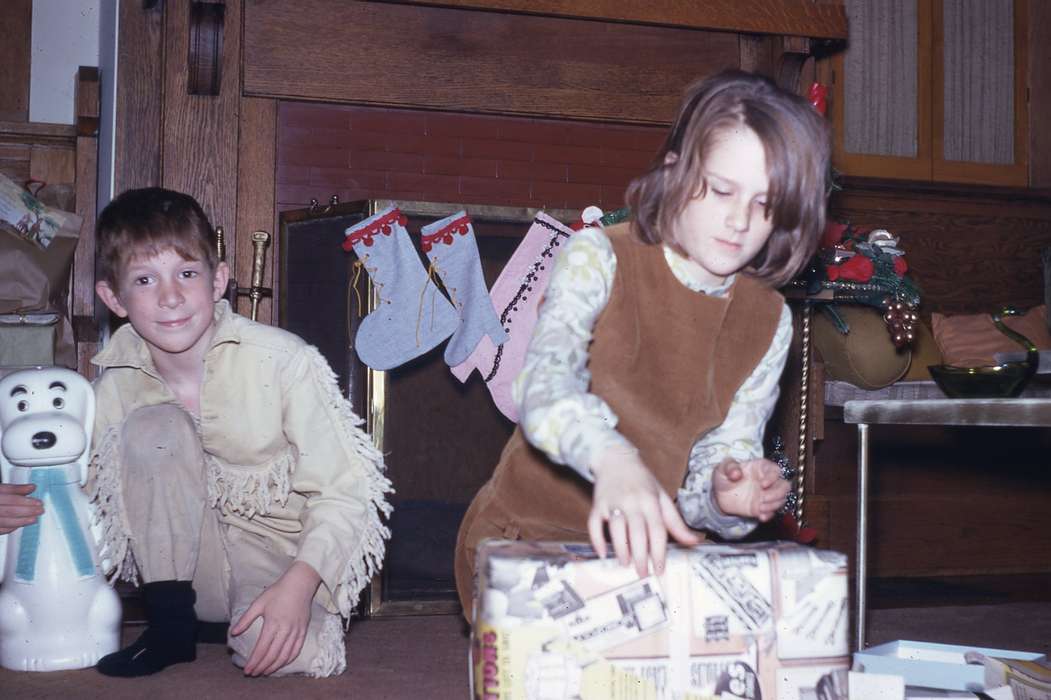 Children, christmas presents, stockings, Holidays, Iowa History, Zischke, Ward, Iowa, christmas, IA, history of Iowa