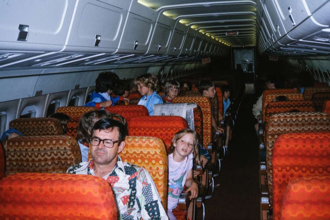 MO, historic, Schools and Education, second grade missouri trip, history, school trip, Children, Iowa, airplane, Coon Rapids Enterprise, ia, Photos, United States, Motorized Vehicles, missouri trip