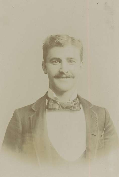 Portraits - Individual, mustache, Iowa History, history of Iowa, wing tip collar, bow tie, cabinet photo, Olsson, Ann and Jons, Iowa, man, Des Moines, IA
