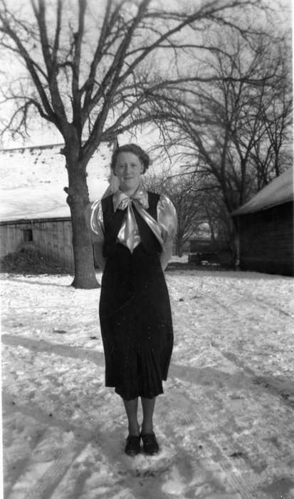 Portraits - Individual, USA, winter, Iowa, Hatcher, Darlene, Iowa History, history of Iowa