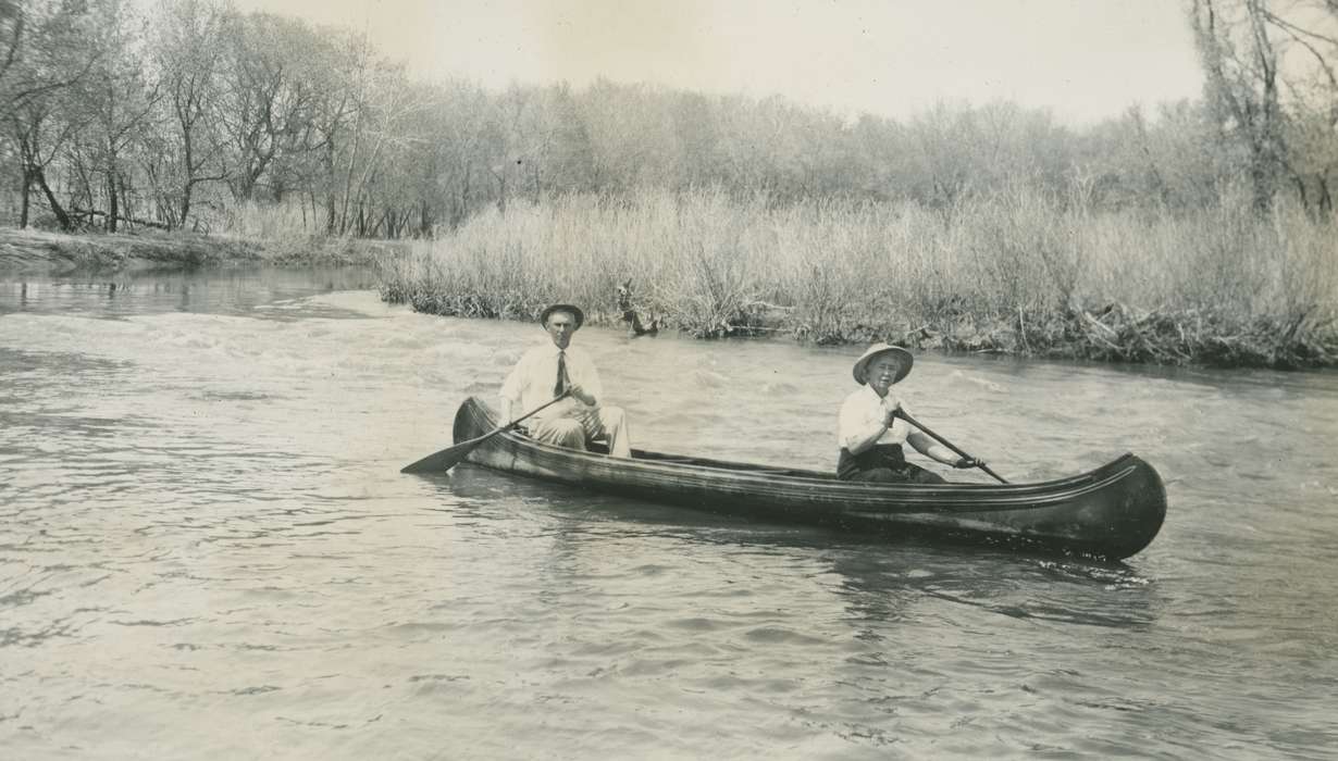 Iowa History, Lakes, Rivers, and Streams, history of Iowa, McMurray, Doug, USA, Outdoor Recreation, Iowa, canoe, Portraits - Group