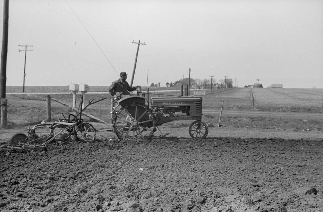 history of Iowa, tractor, Homes, Iowa History, Farms, farmland, Labor and Occupations, john deere, Motorized Vehicles, farmer, Iowa, tiller, Farming Equipment, Library of Congress