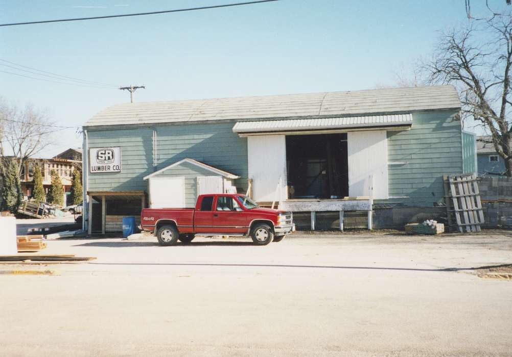 Waverly Public Library, Cities and Towns, pickup truck, lumber, Iowa History, history of Iowa, Motorized Vehicles, Iowa