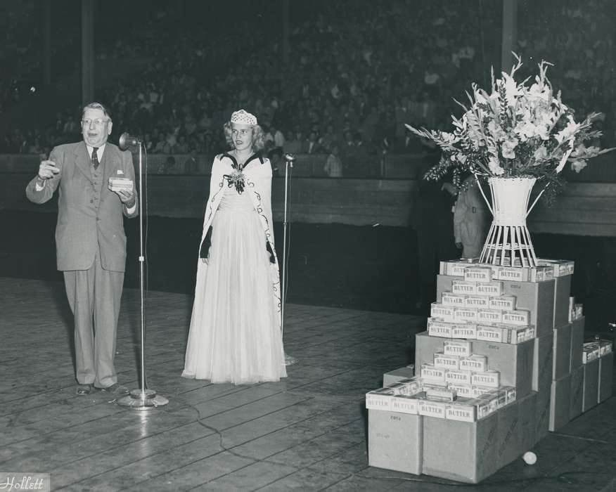 national cattle congress, cattle congress, Photos, history, ia, IA, Fairs and Festivals, historic, Black Hawk, Iowa, Waterloo, crown, Grout Museum of History and Science, United States, dairy princess