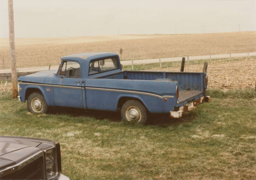 truck, field, history of Iowa, Iowa, Iowa History, dodge, Riverside, IA, Motorized Vehicles, Hospodarsky, Todd