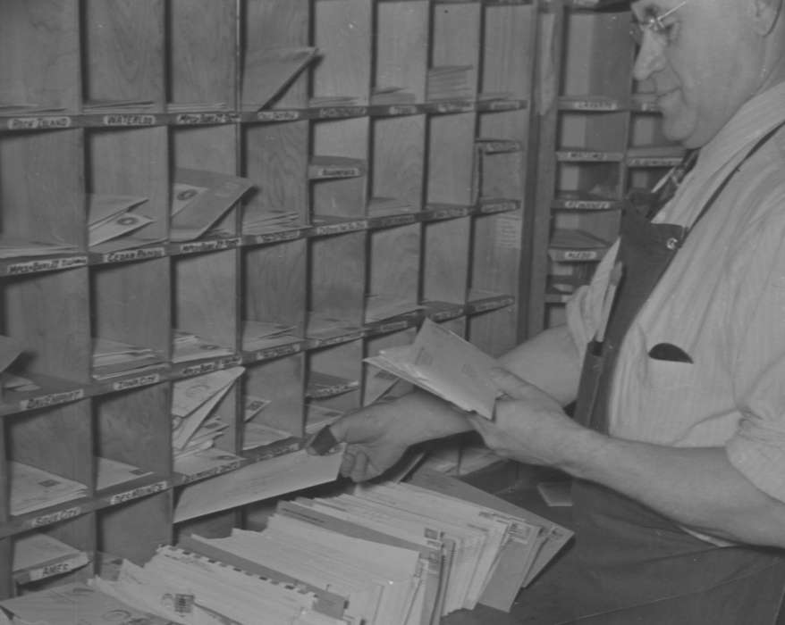history of Iowa, Burlington, IA, mail, Busse, Victor, post office, Iowa History, Iowa, Labor and Occupations, mail carrier