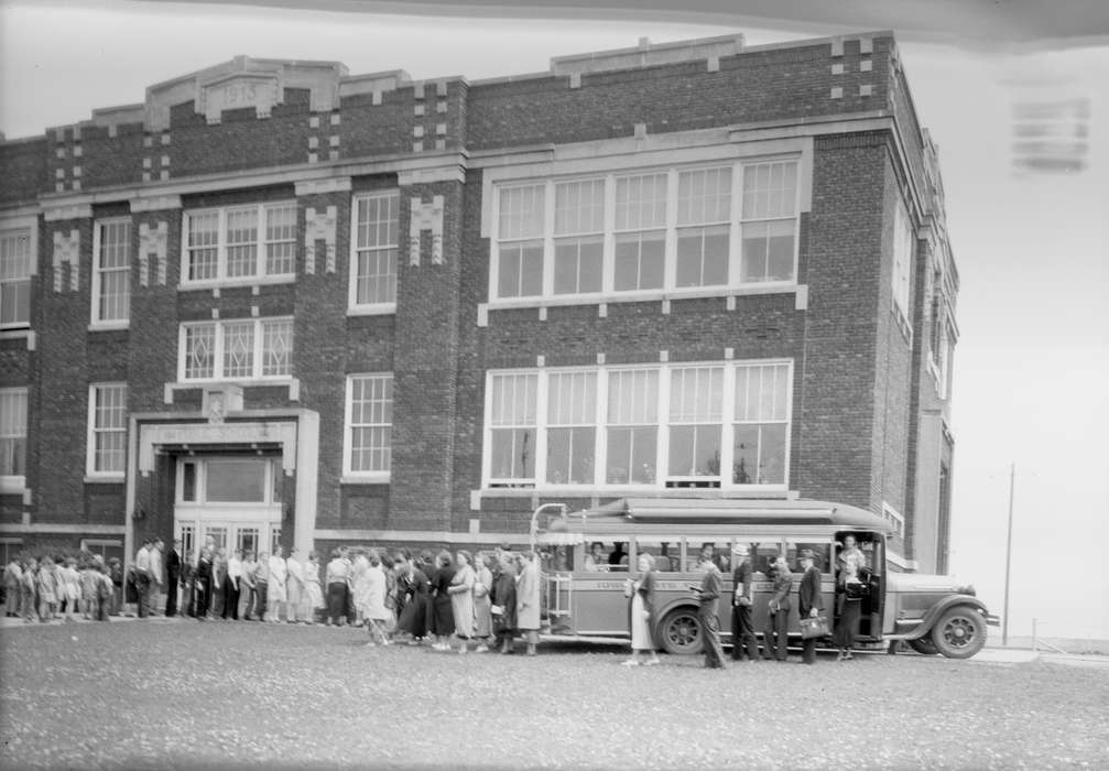school, Schools and Education, UNI Special Collections & University Archives, Hudson, IA, Iowa History, Portraits - Group, Iowa, bus, Motorized Vehicles, history of Iowa, Children