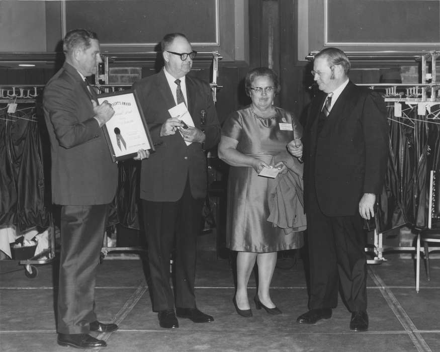 Fort Worth, TX, Businesses and Factories, award, ceremony, Tjemeland, Karen, Iowa History, Portraits - Group, Iowa, history of Iowa, Labor and Occupations