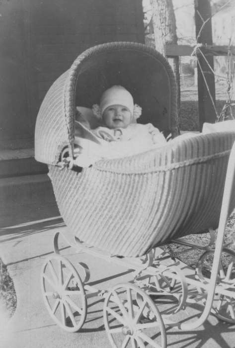 infant, stocking hat, smile, Burlington, IA, Children, Portraits - Individual, history of Iowa, Iowa History, happy, Busse, Victor, stroller, carriage, Iowa, baby