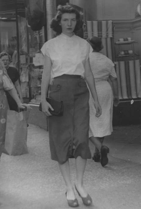 hairstyle, pumps, Des Moines, IA, Sprau, Leanne, shoes, Portraits - Individual, Iowa History, skirt, Iowa, downtown, history of Iowa, Main Streets & Town Squares, Labor and Occupations