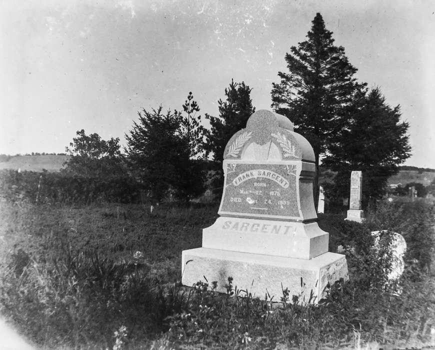 gravestone, tombstone, Anamosa Library & Learning Center, Iowa, Iowa History, history of Iowa, Cemeteries and Funerals, IA