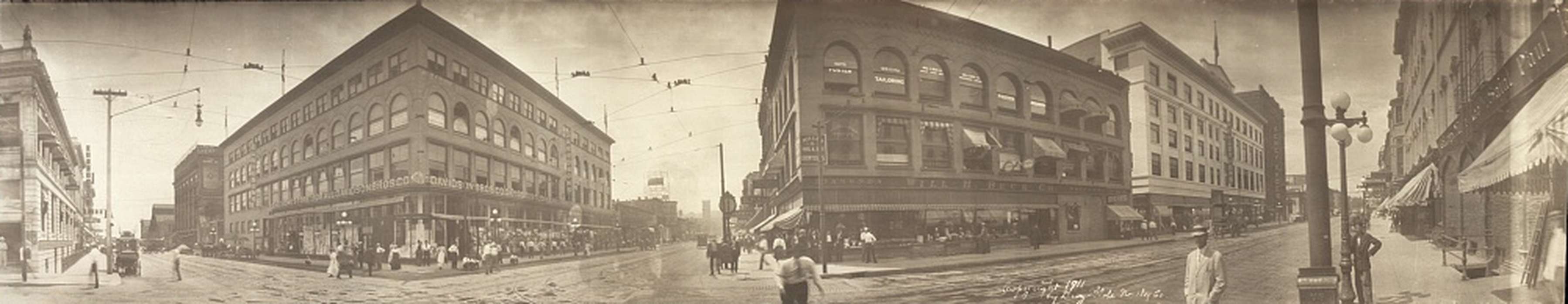 history of Iowa, brick building, Library of Congress, Main Streets & Town Squares, Iowa History, dirt street, Iowa, storefront, panorama, street corner, Cities and Towns