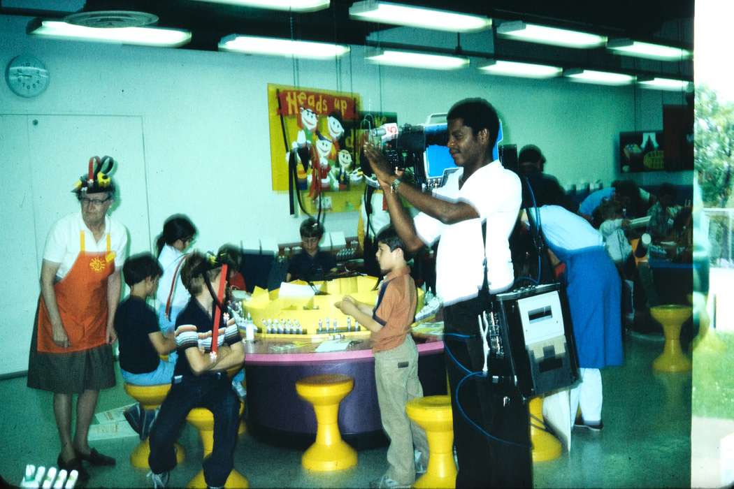 school trip, People of Color, Photos, Children, ia, videographer, United States, missouri trip, video camera, Iowa, history, Coon Rapids Enterprise, second grade missouri trip, MO, historic, Schools and Education