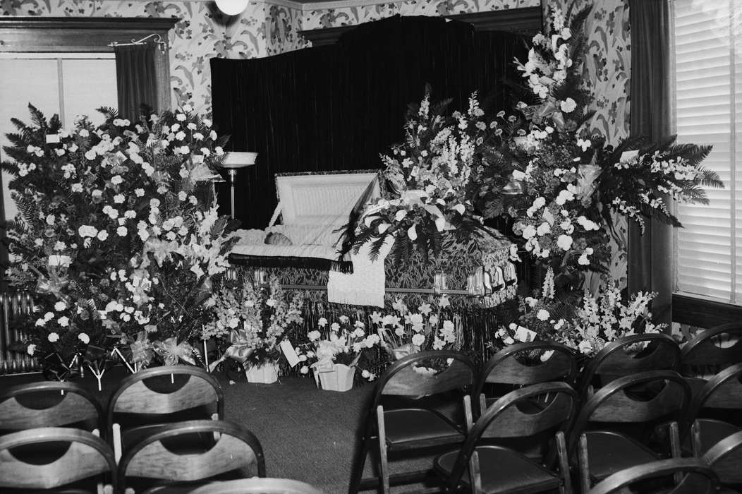 casket, body, United States, history, funeral, flowers, ia, Photos, Coon Rapids Enterprise, historic, Cemeteries and Funerals, Iowa, IA, Coon Rapids, funeral home