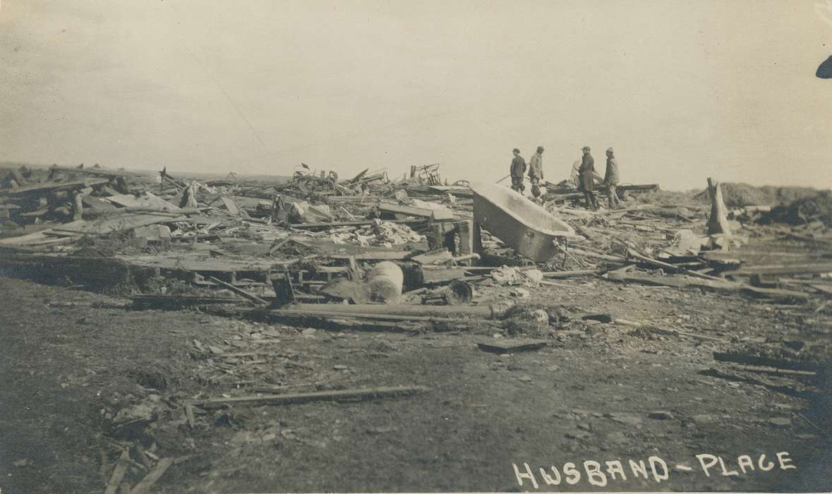 tornado, Waverly, IA, Iowa History, workers, history of Iowa, bathtub, Waverly Public Library, wreck, Wrecks, Iowa