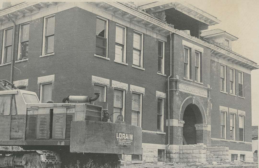 Waverly Public Library, school, demolition, Iowa History, Schools and Education, history of Iowa, lincoln school, Iowa