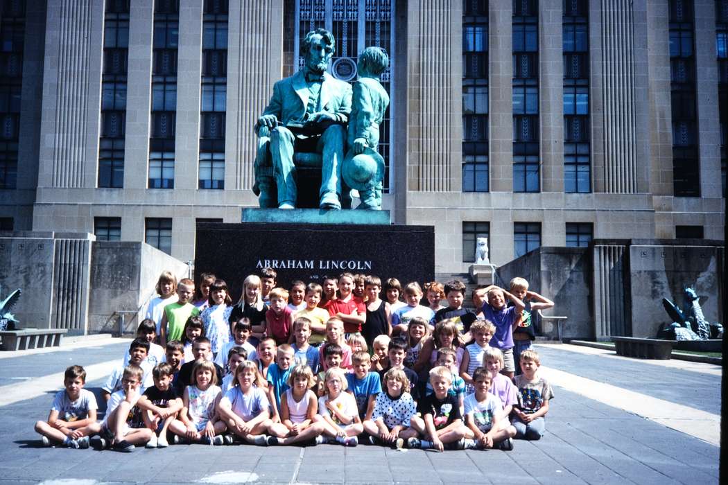 city hall, ia, second grade missouri trip, Iowa, history, Photos, Kansas City, Coon Rapids Enterprise, Children, missouri trip, historic, United States, MO, school trip