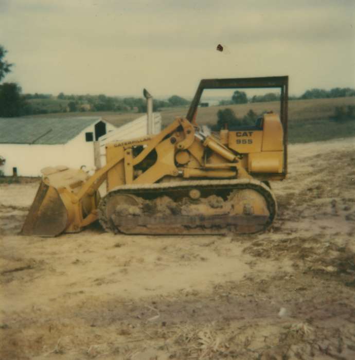 bulldozer, history of Iowa, dozer, Motorized Vehicles, Central City, IA, Iowa, Iowa History, construction, catepillar, Labor and Occupations, Powers, Janice, cat 955