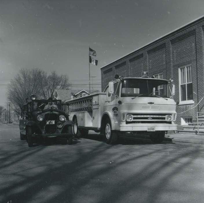 Waverly Public Library, Labor and Occupations, history of Iowa, fire department, Iowa, Iowa History, fire truck, fire engine