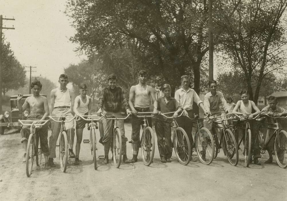 Children, bicycle, Portraits - Group, Iowa, race, McMurray, Doug, Webster City, IA, bike, Iowa History, history of Iowa