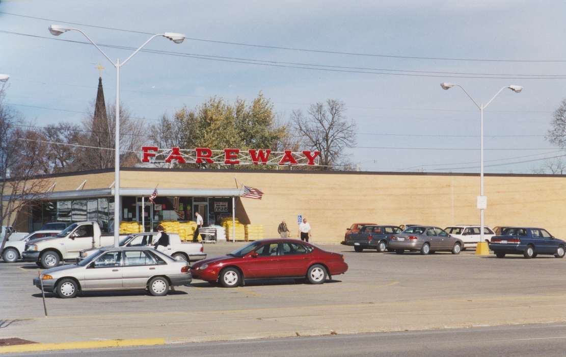 Waverly Public Library, grocery store, Iowa, Iowa History, fareway, Businesses and Factories, history of Iowa